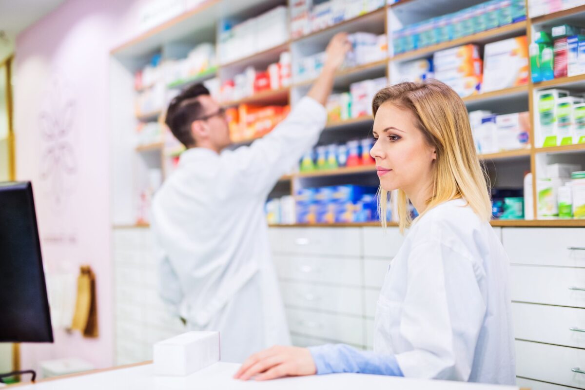 equipamiento farmacia